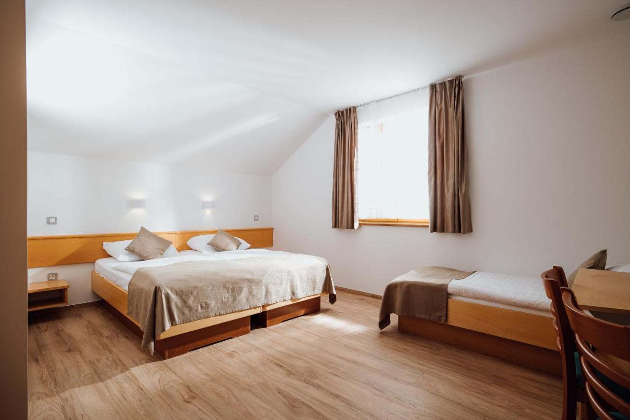 Gostisce Irsic Otel Slovenska Bistrica Dış mekan fotoğraf